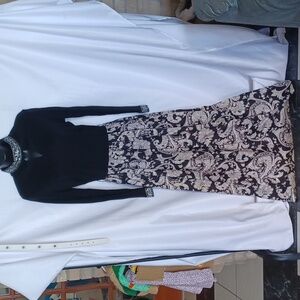 Vintage 1970s Black White Silver Maxi Dress Keyhole Neckline sz 12, 18" ptp